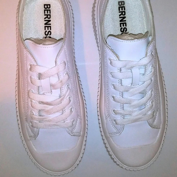 Berness Gigi womens 7 Low Top Platform Sneaker - Picture 4 of 7